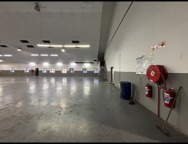 1,054M² FACTORY TO LET IN ATLAS GARDENS